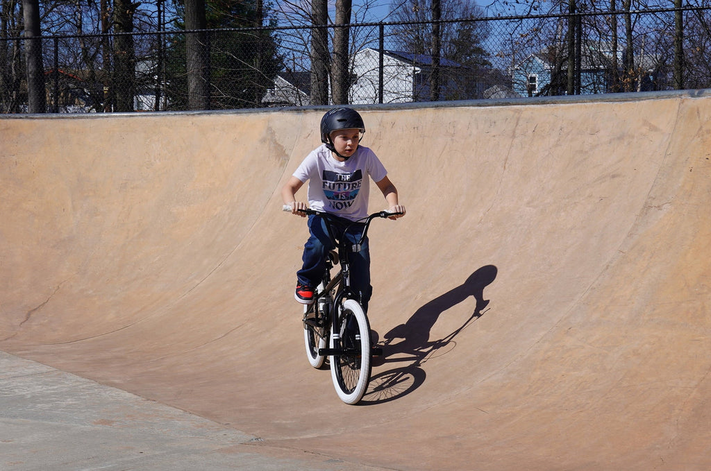 20 Kent Bicycles Spector BMX Bicycle, Fits Rider 4'2 - 5', Black/White, Child/Tween/Teen, Unisex
