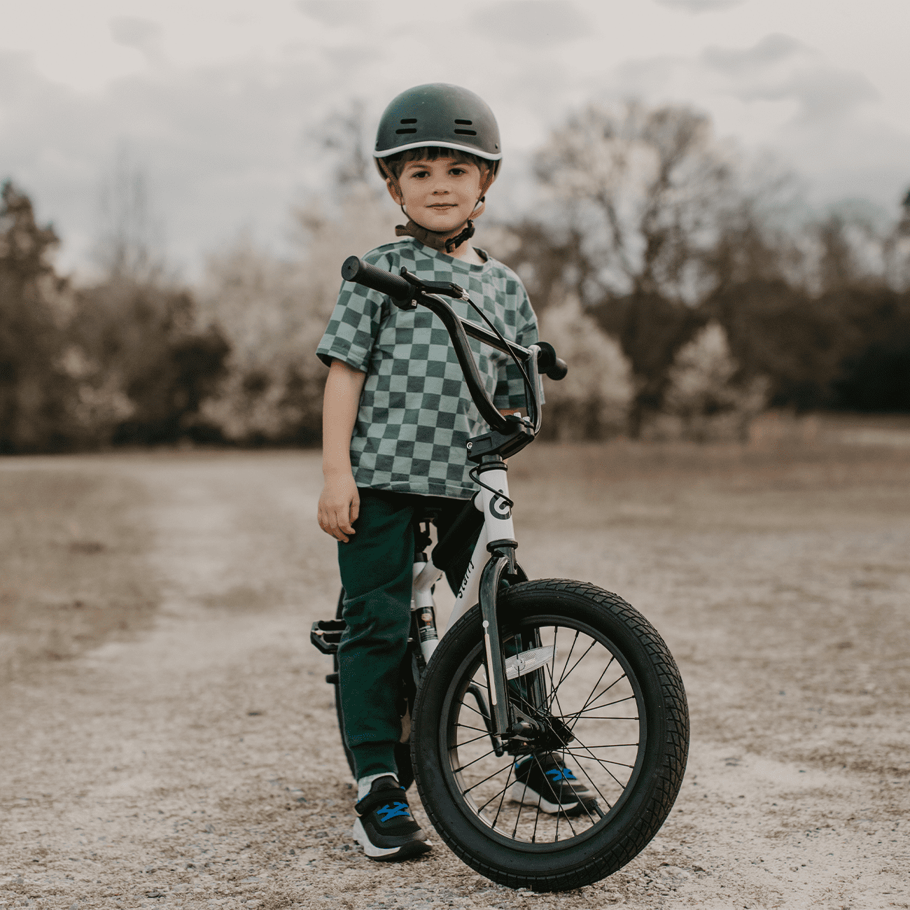 Glerc 16 Inch Little Kids Bike for Over 4 Years Old Boys Girls Youth BMX Style Bicycle with Training Wheels Coaster & Rear V Brake, Black